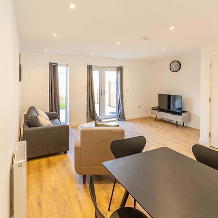 Stunning Modern 3 Bedroom Townhouse - Perfect Getaway Manchester Buitenkant foto