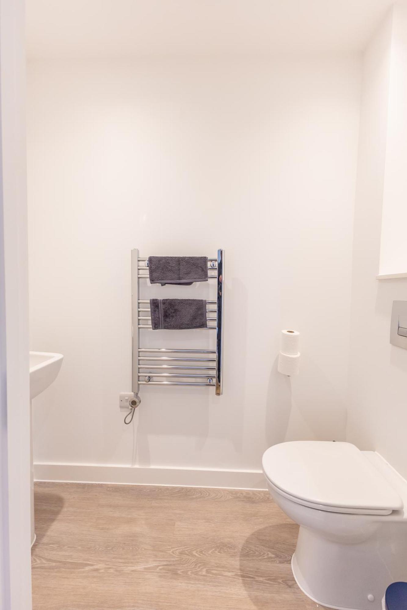 Stunning Modern 3 Bedroom Townhouse - Perfect Getaway Manchester Buitenkant foto