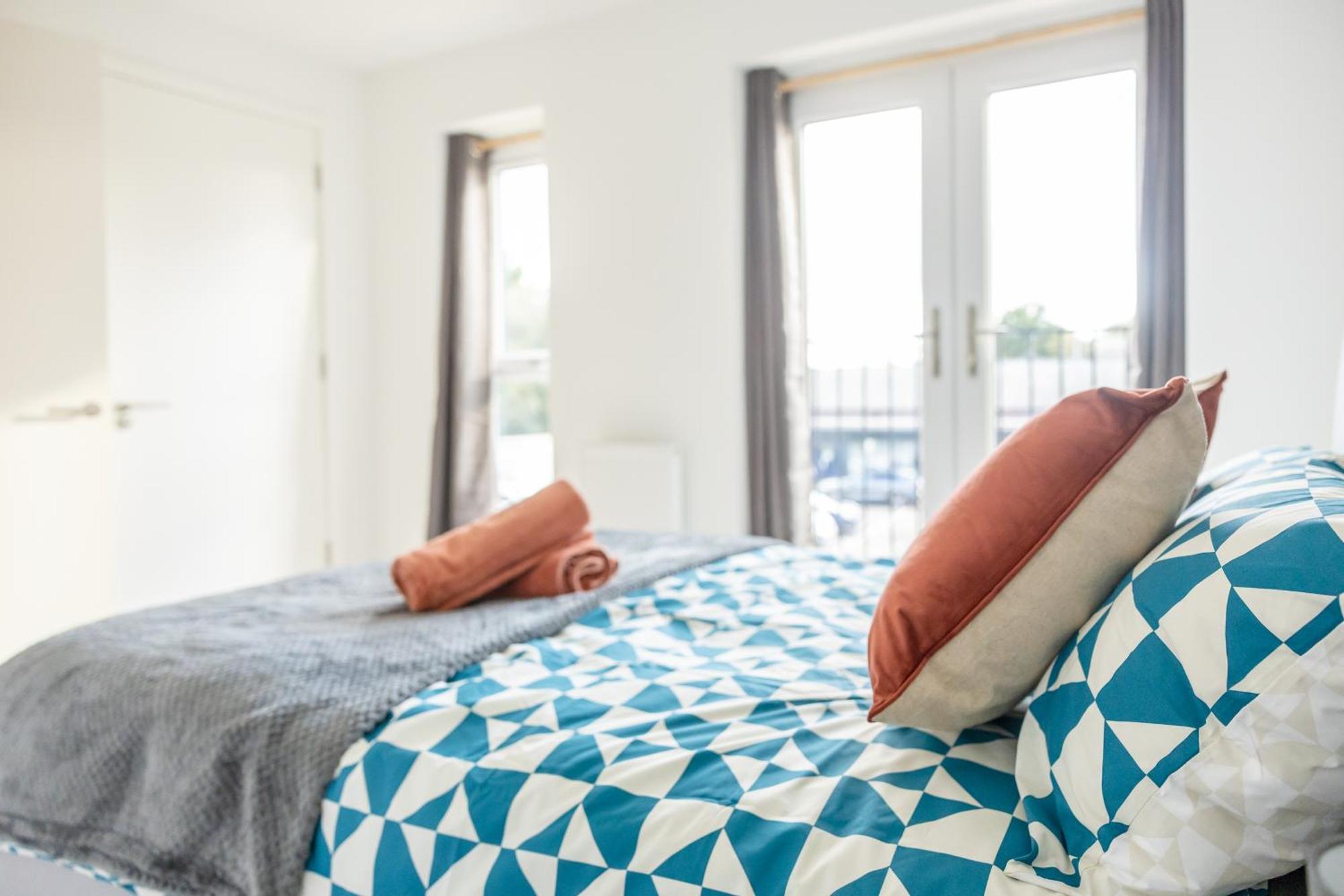 Stunning Modern 3 Bedroom Townhouse - Perfect Getaway Manchester Buitenkant foto
