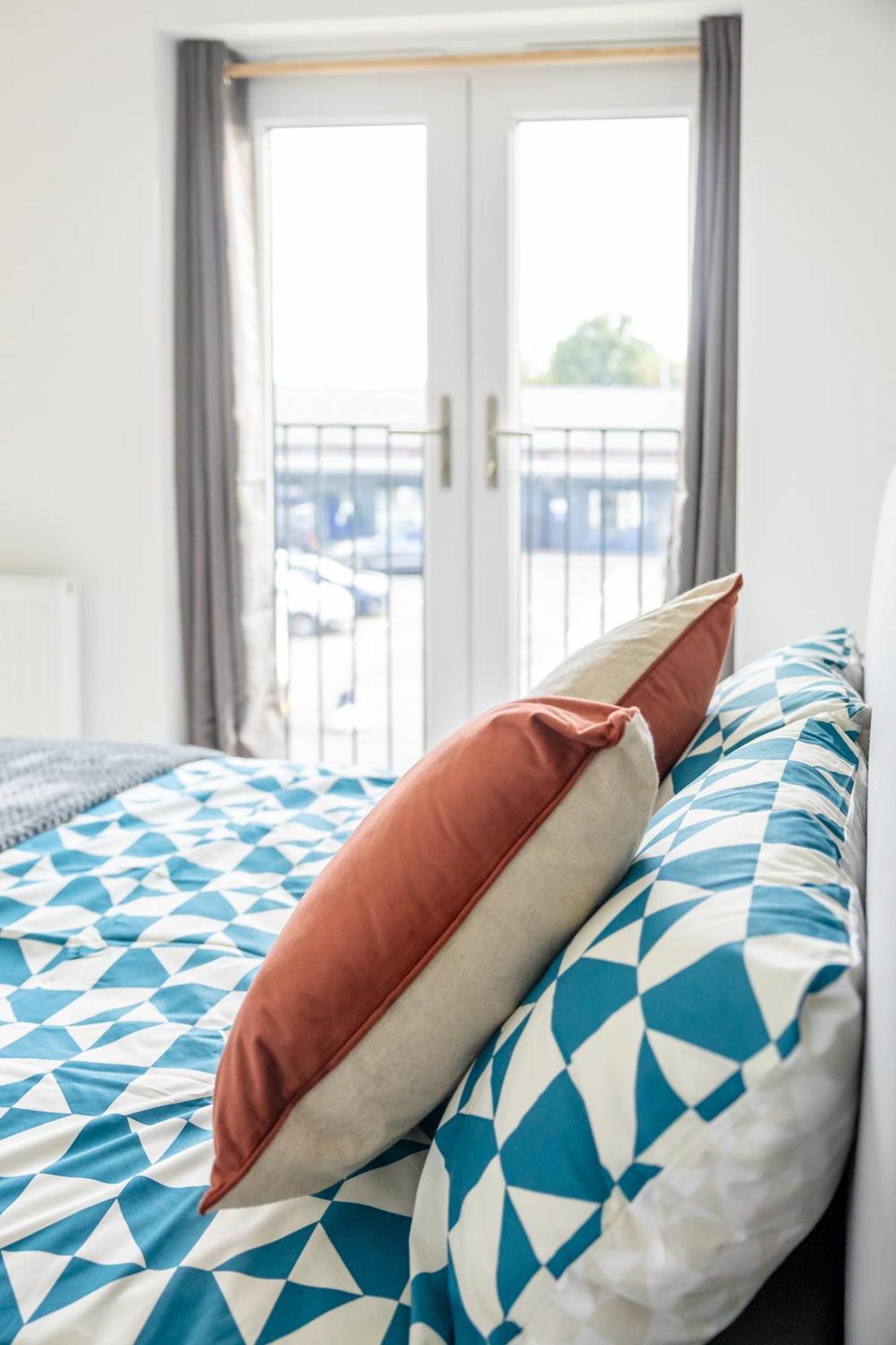 Stunning Modern 3 Bedroom Townhouse - Perfect Getaway Manchester Buitenkant foto