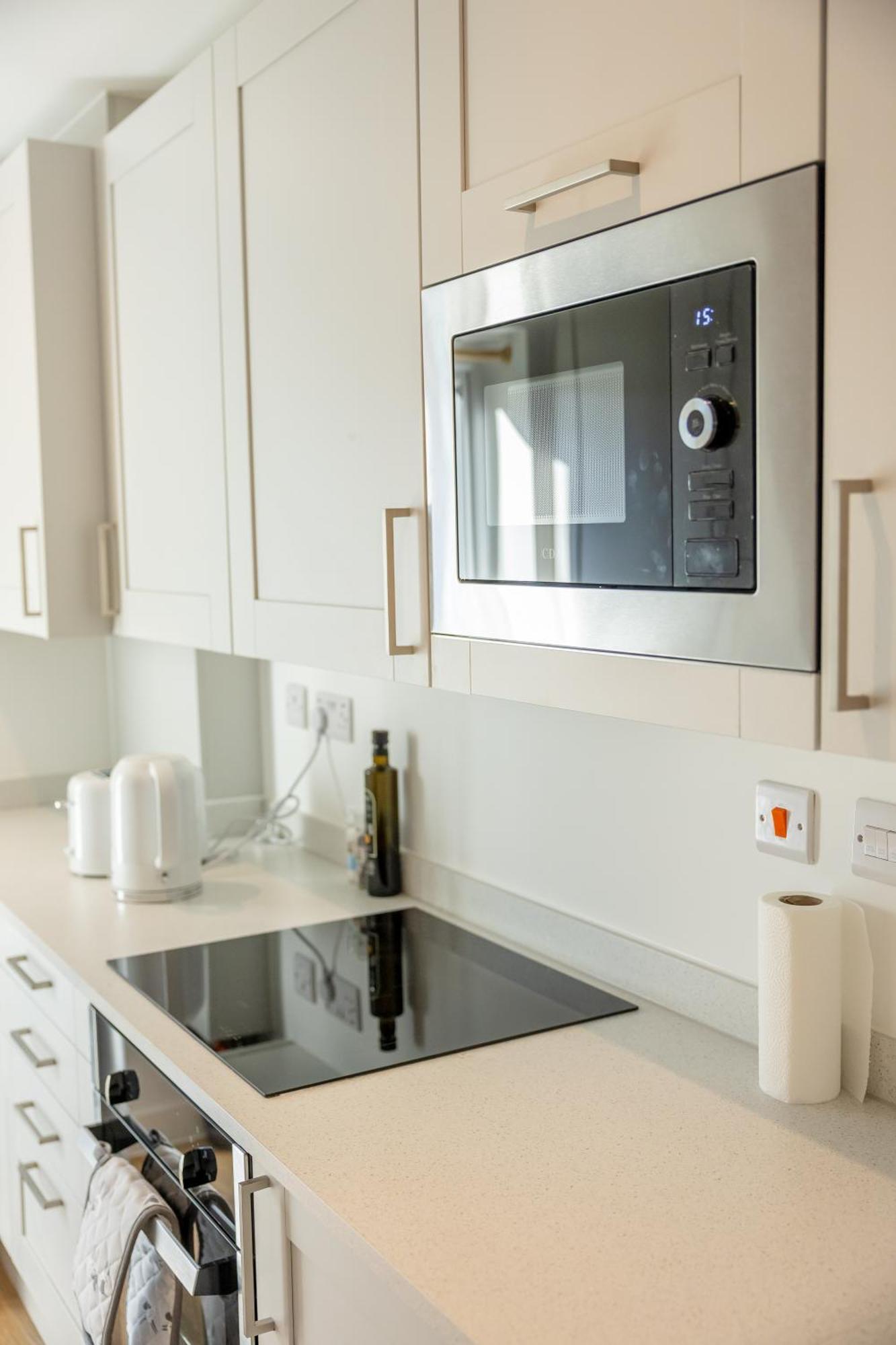 Stunning Modern 3 Bedroom Townhouse - Perfect Getaway Manchester Buitenkant foto
