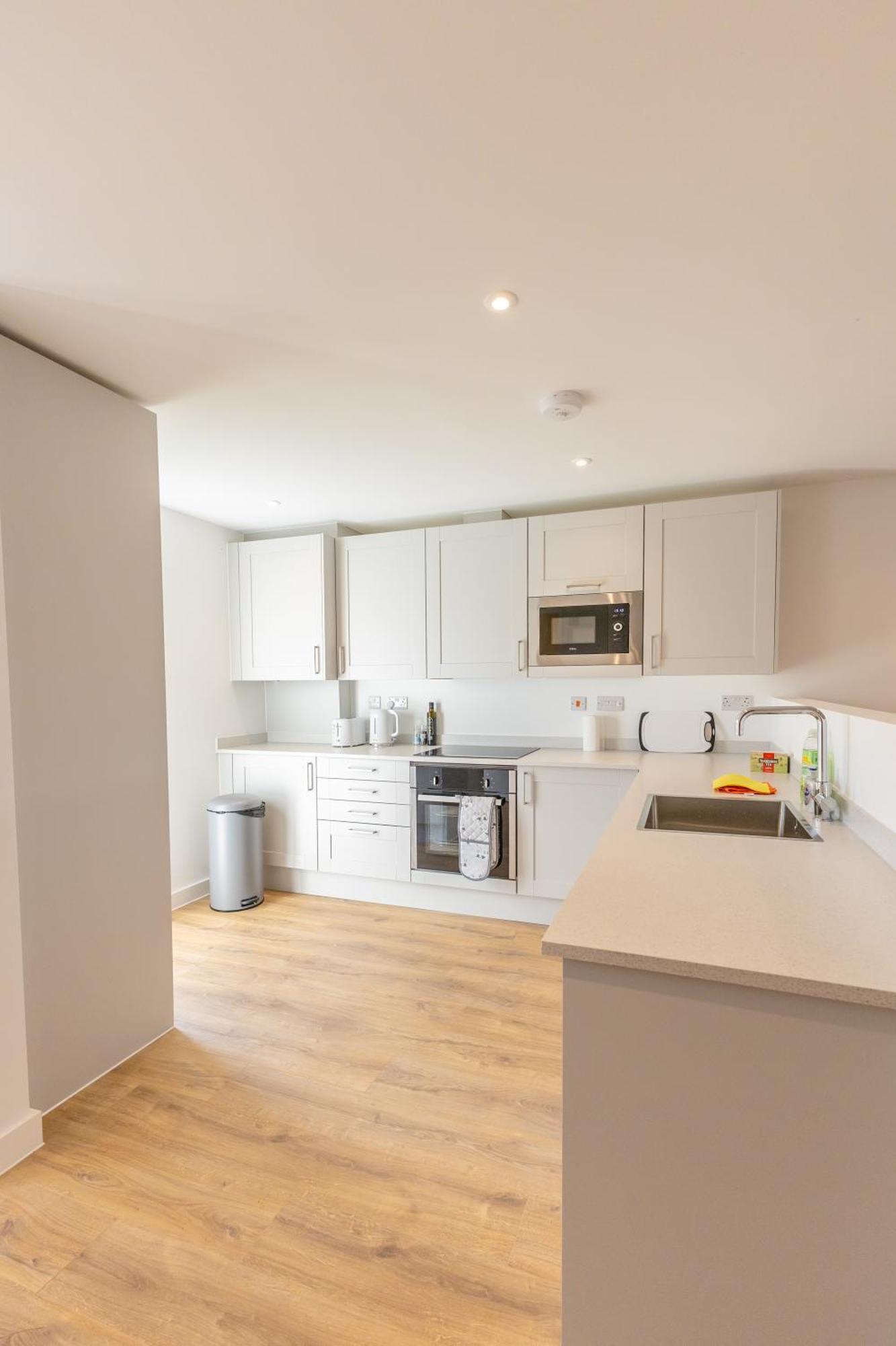 Stunning Modern 3 Bedroom Townhouse - Perfect Getaway Manchester Buitenkant foto