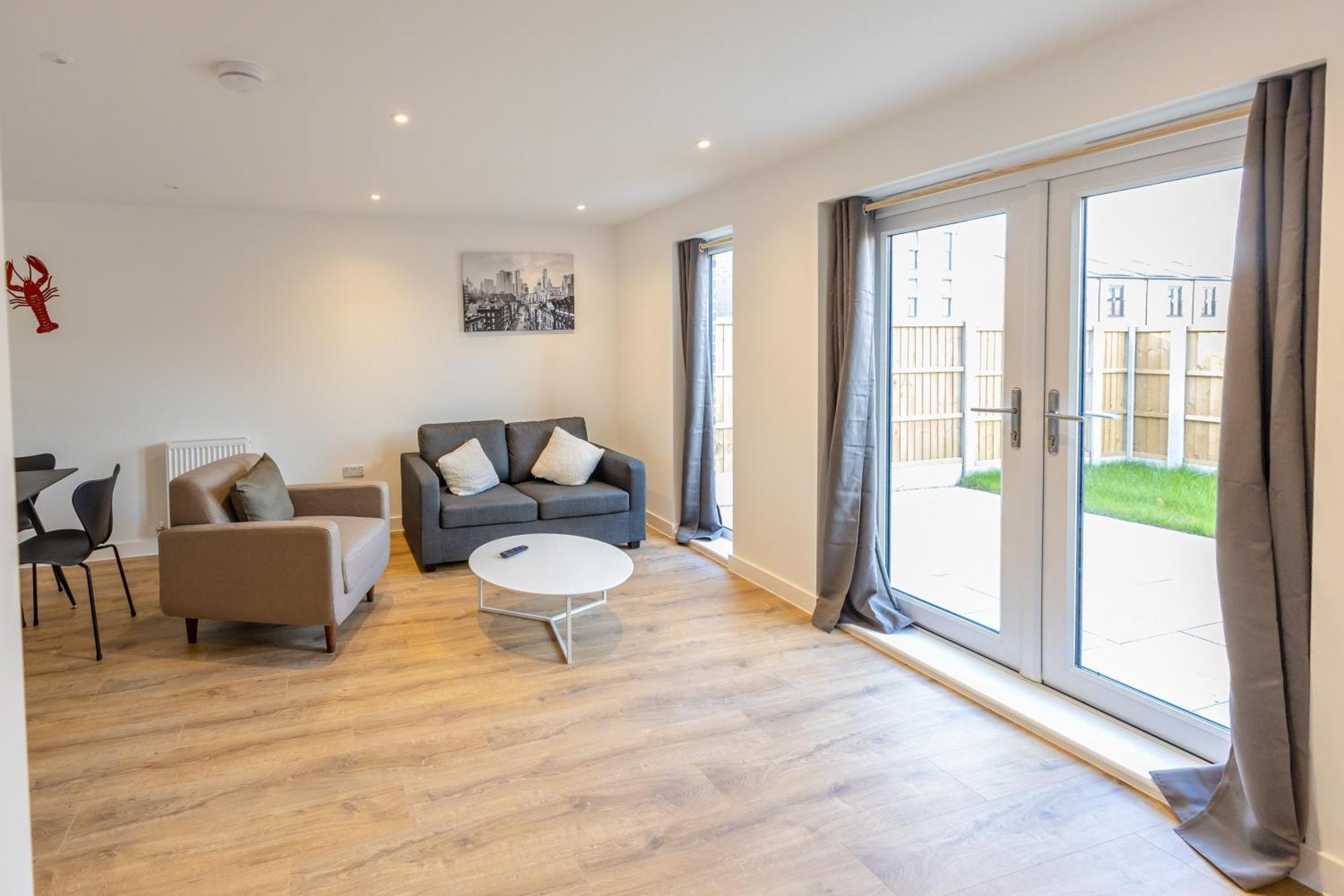 Stunning Modern 3 Bedroom Townhouse - Perfect Getaway Manchester Buitenkant foto