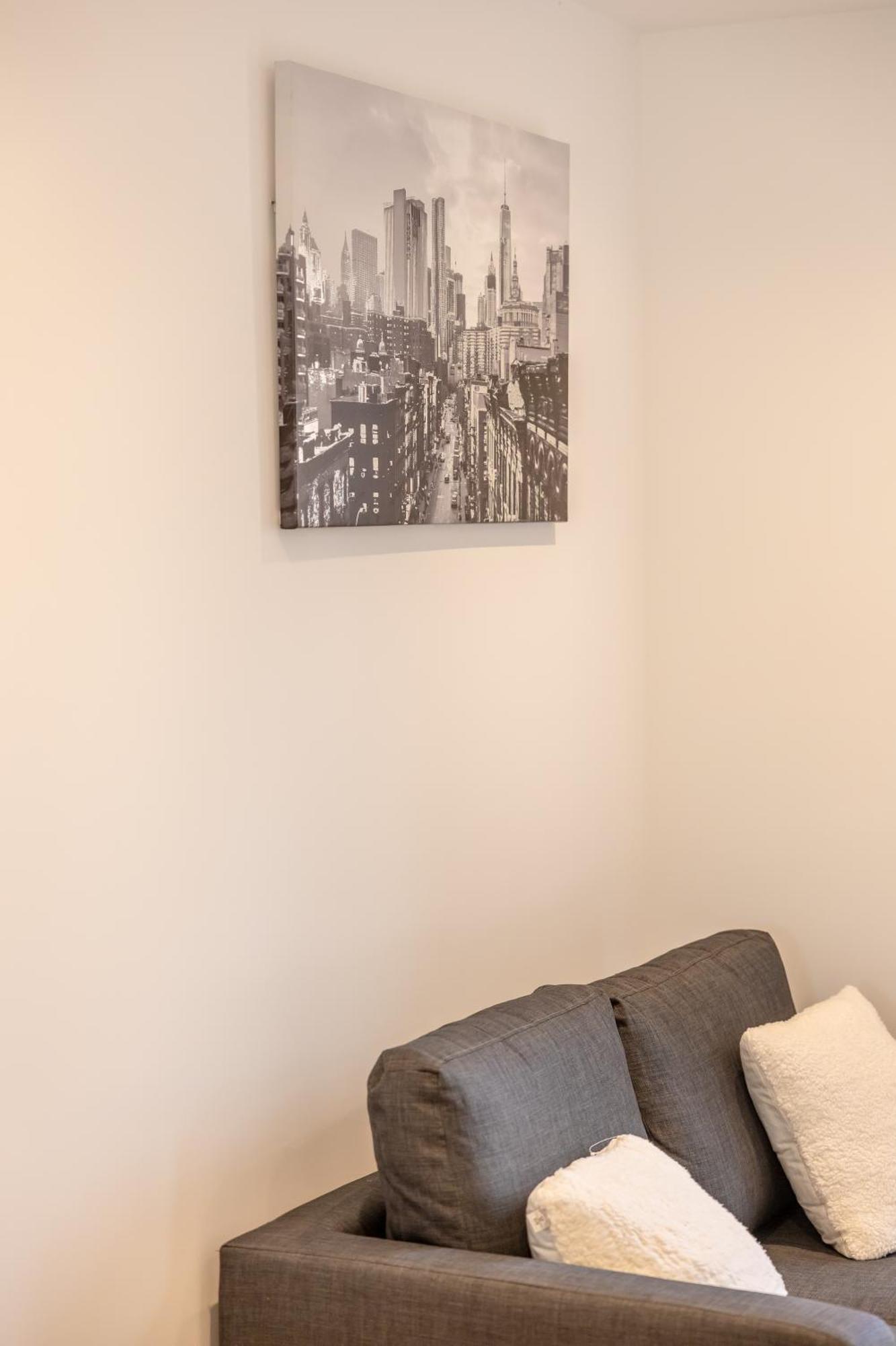 Stunning Modern 3 Bedroom Townhouse - Perfect Getaway Manchester Buitenkant foto