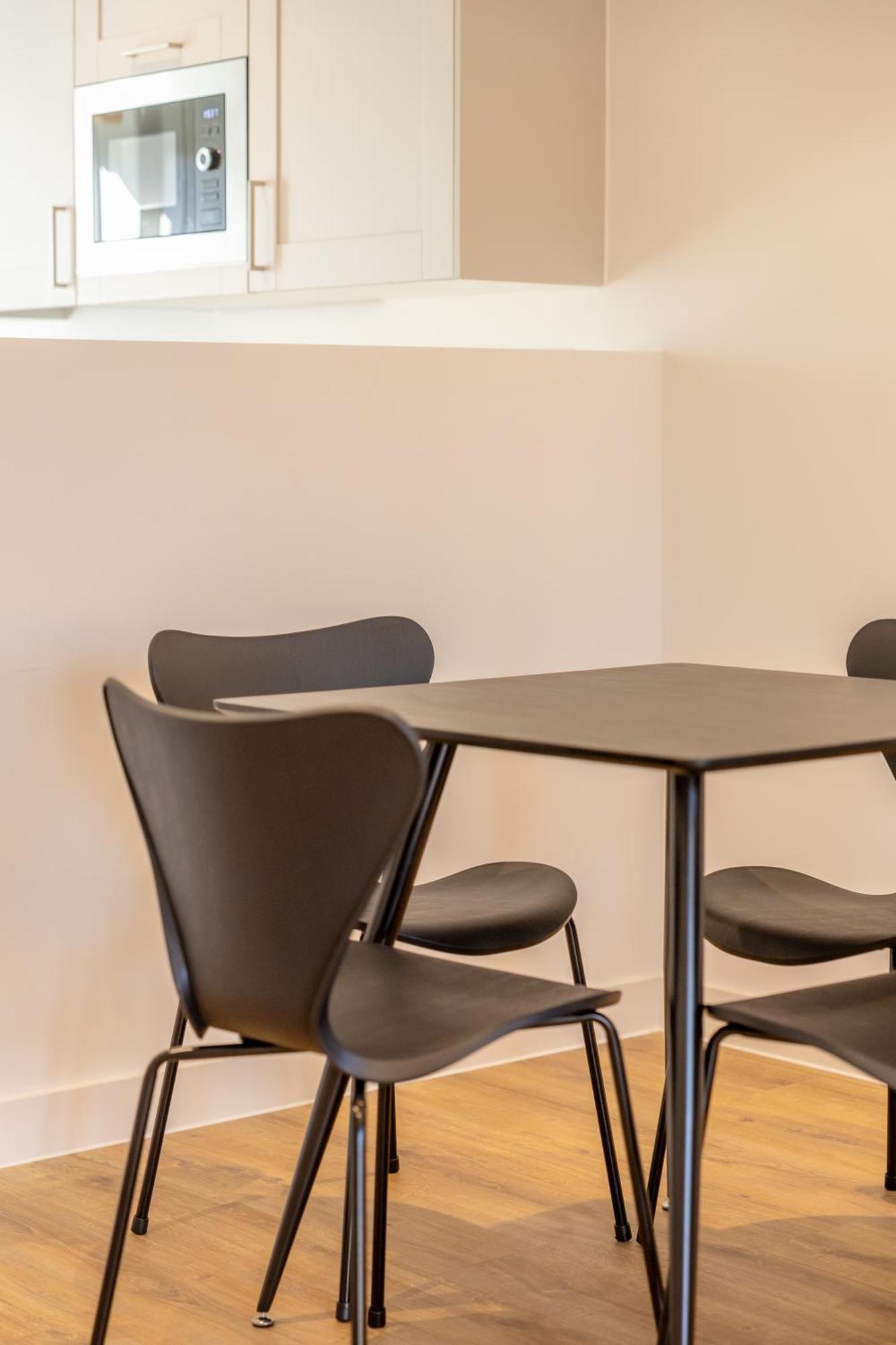 Stunning Modern 3 Bedroom Townhouse - Perfect Getaway Manchester Buitenkant foto